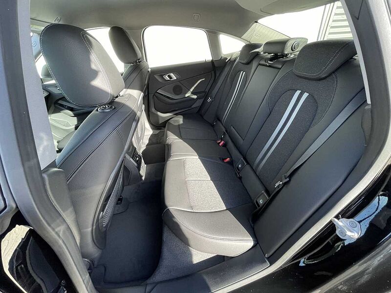 BMW 218 Gran Coupe i Advantage HiFi DAB LED WLAN Tempomat, Sitzh