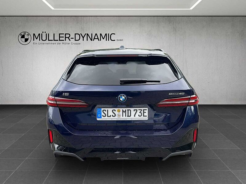 BMW i5 eDrive40 TOURING M SPORT PRO PANO B&W AHK