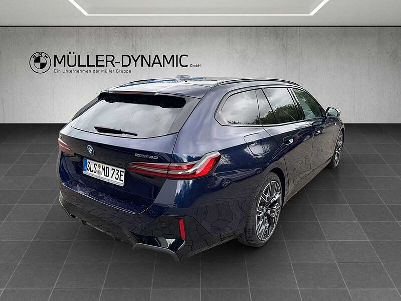 BMW i5 eDrive40 TOURING M SPORT PRO PANO B&W AHK