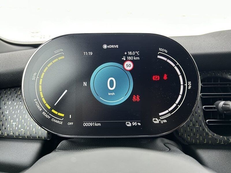 MINI COOPER SE Hatch DAB LED Navi Tempomat Klimaaut.
