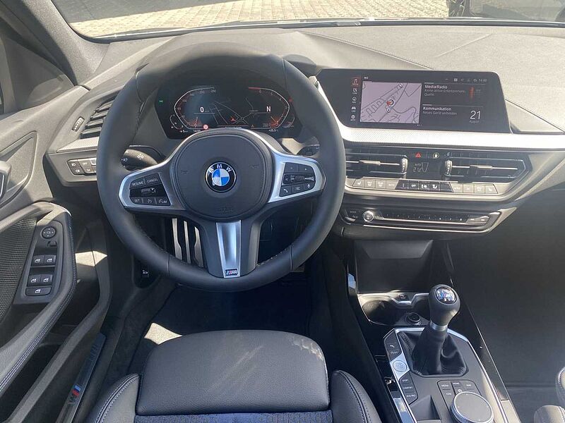 BMW 116 i M Sport, Regensensor, Start/Stop-Automatik,