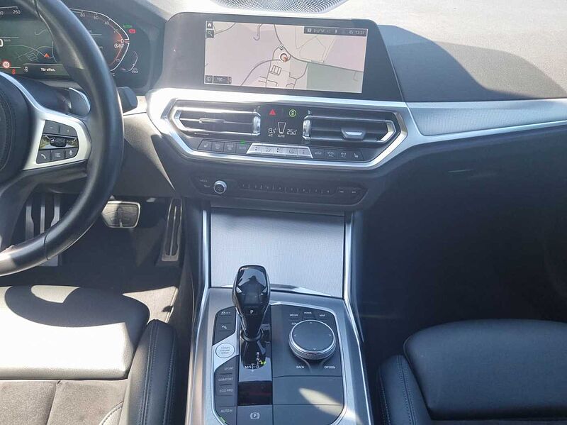 BMW 320 d xDrive LIMOUSINE M SPORT LED HIFI AHK TEMPO
