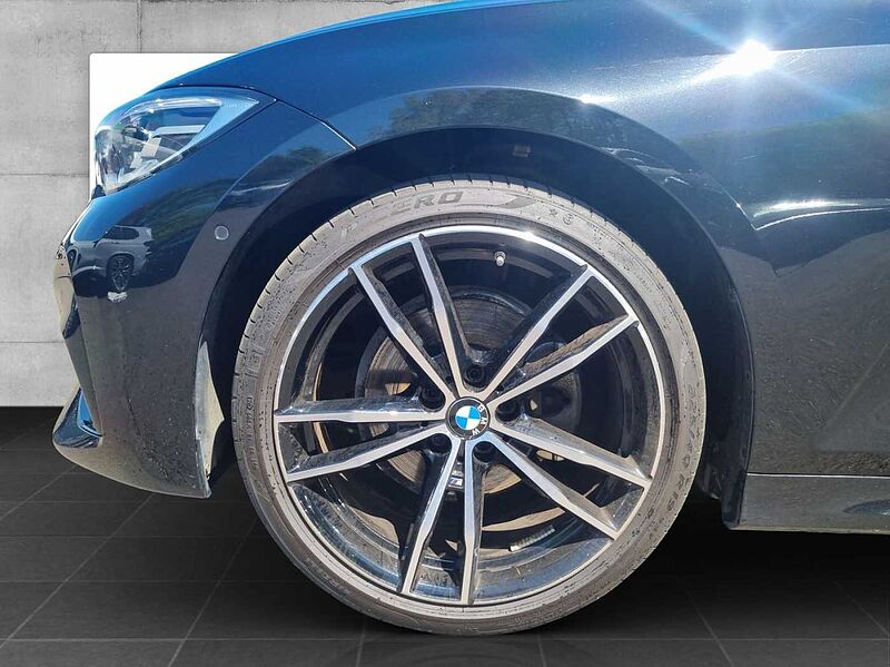 BMW 320 d xDrive LIMOUSINE M SPORT LED HIFI AHK TEMPO