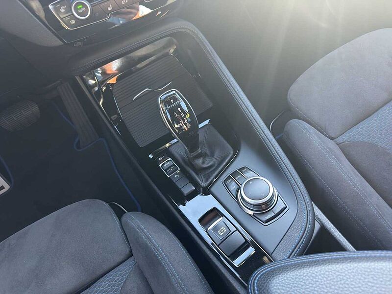 BMW X2 sDrive18i M SPORT LED PDC NAVI SHZ KOMFORTZUG