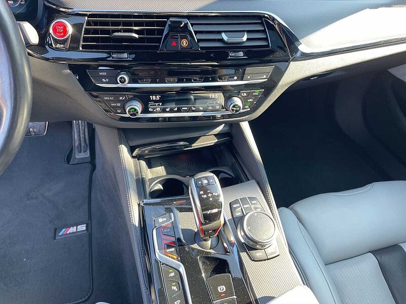 BMW M5 Limousine COMP LASER SPORTABGAS AHK 360° KAME
