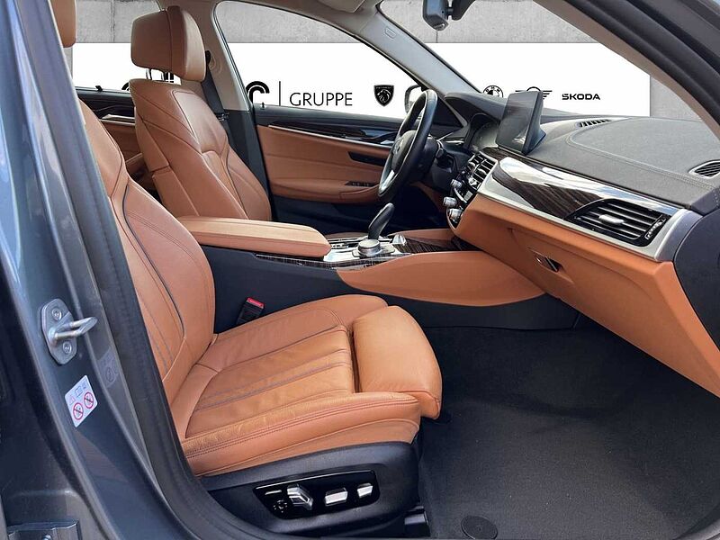 BMW 540 i LIMOUSINE LUXURY LINE LASER HUD HIFI SOFT-C