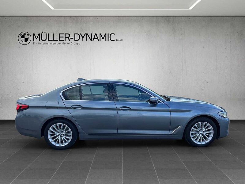 BMW 540 i LIMOUSINE LUXURY LINE LASER HUD HIFI SOFT-C