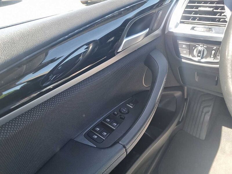 BMW X3 xDrive20d X LINE LED VIRT COCK+ AHK PDC