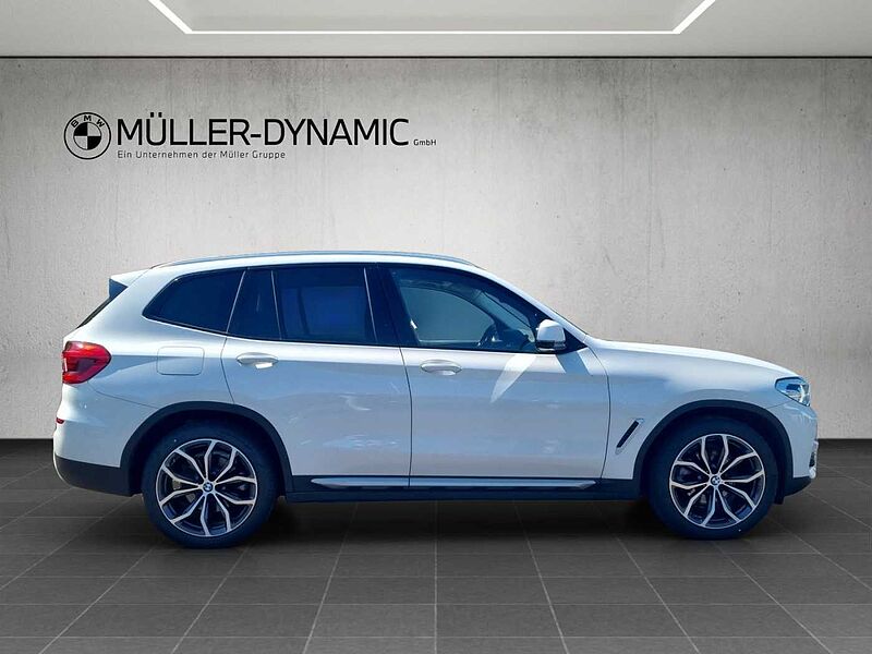 BMW X3 xDrive20d X LINE LED VIRT COCK+ AHK PDC