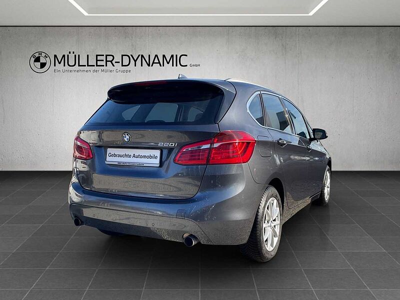BMW 220 Active Tourer i ACTIVE TOURER XLINE PDC KLIMAAUTO SHZ TEMPO