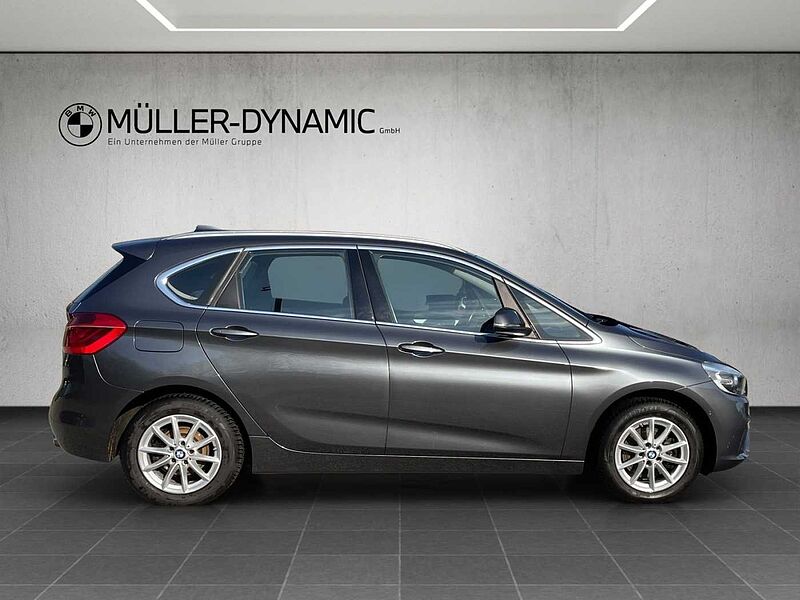 BMW 220 Active Tourer i ACTIVE TOURER XLINE PDC KLIMAAUTO SHZ TEMPO