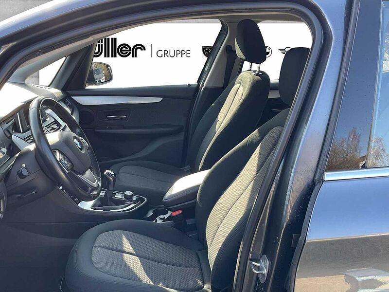 BMW 220 Active Tourer i ACTIVE TOURER XLINE PDC KLIMAAUTO SHZ TEMPO