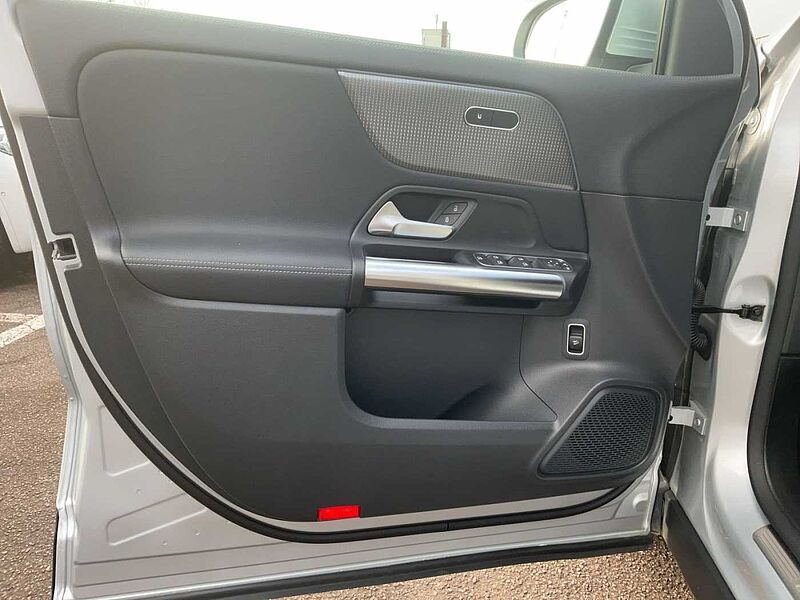 Mercedes-Benz EQA 350 4 Matic DAB LED RFK Klimaaut.