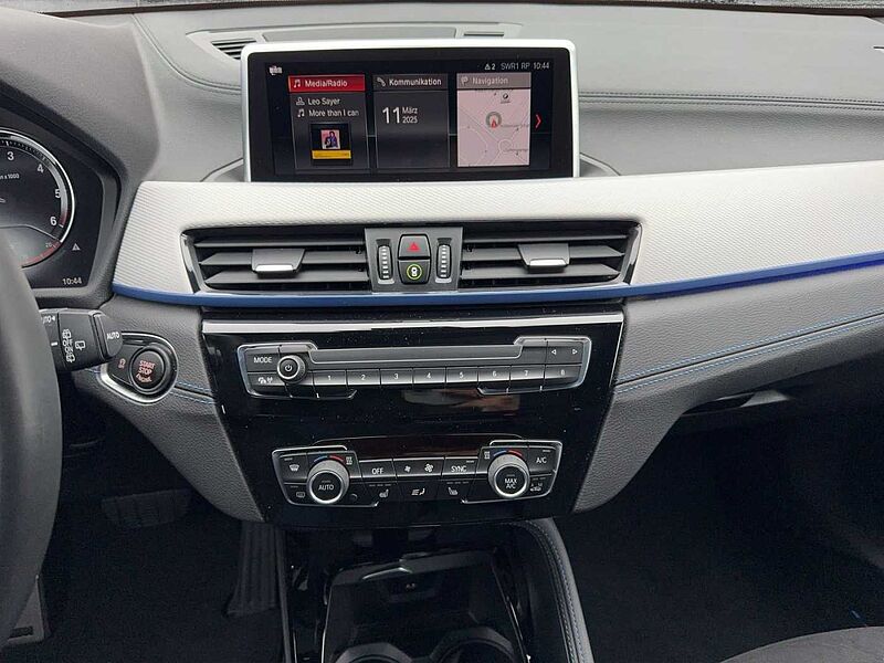 BMW X2 xDrive18d M SPORT LED HIFI HARMAN KARDON PANO