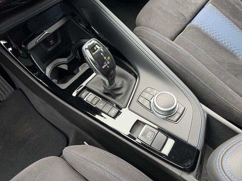 BMW X2 xDrive18d M SPORT LED HIFI HARMAN KARDON PANO