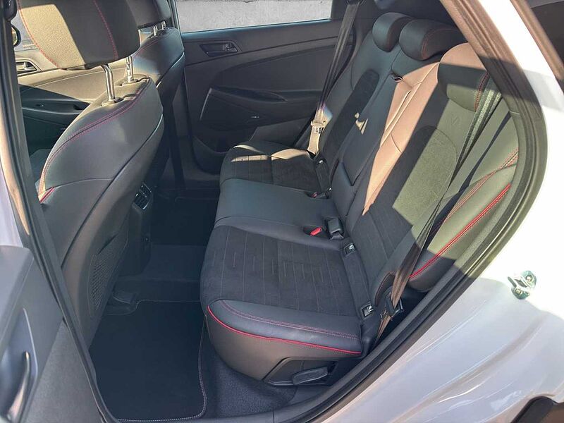 Hyundai Tucson N Line 4 WD DAB LED RFK Klimaaut. PDC