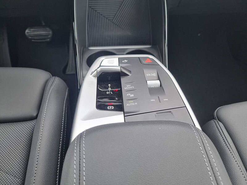 BMW 218 d ACTIVE TOURER PARKING ASSISTENT DAB SHZ