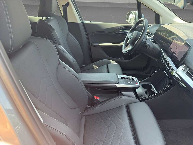 BMW 218 d ACTIVE TOURER PARKING ASSISTENT DAB SHZ
