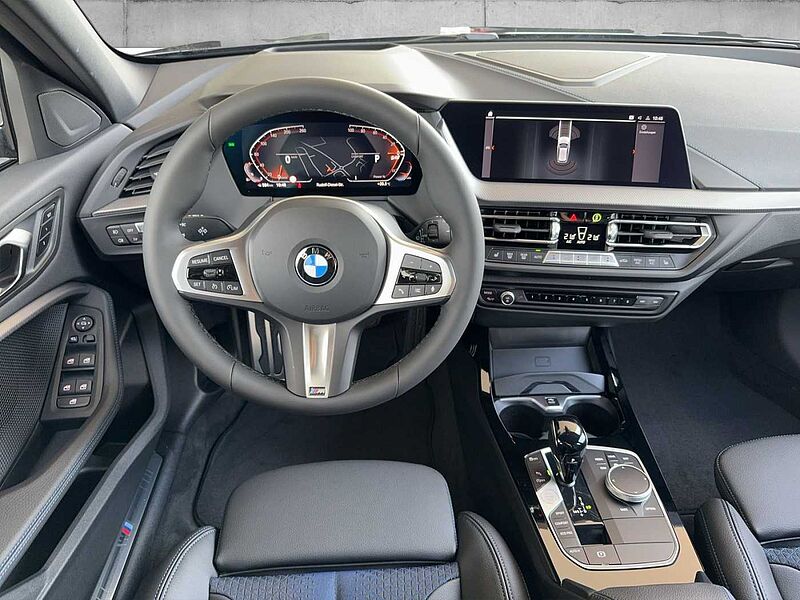 BMW 118 i M Sport LED HIFI HUD PDC SHZ AHK '18'