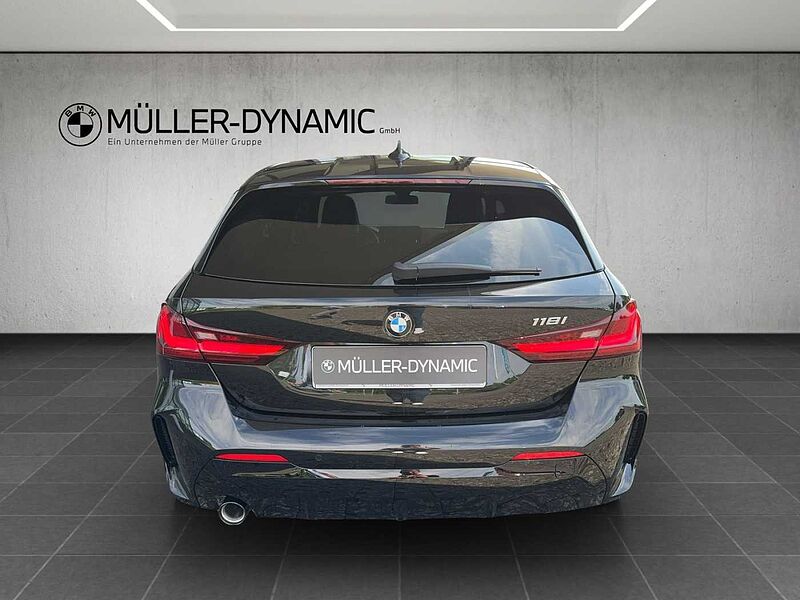 BMW 118 i M Sport LED HIFI HUD PDC SHZ AHK '18'