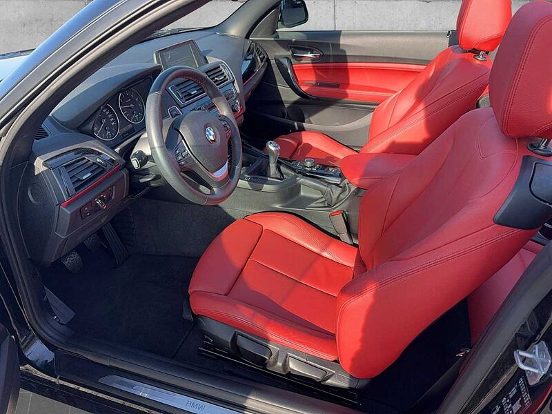 BMW 218 i CABRIO SPORT LINE XENON KLIMAAUTO PDC TEMPO