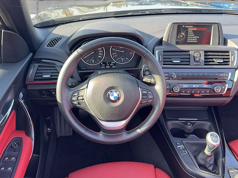 BMW 218 i CABRIO SPORT LINE XENON KLIMAAUTO PDC TEMPO