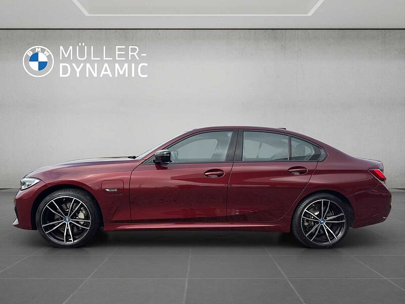 BMW 330 e xDrive M SPORT LED TEMPOMAT VIRT COCK PROF