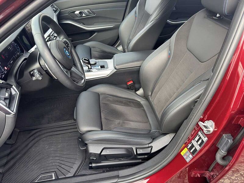 BMW 330 e xDrive M SPORT LED TEMPOMAT VIRT COCK PROF