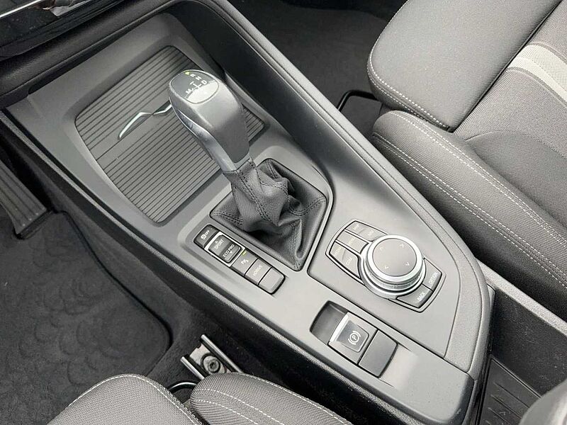 BMW X1 xDrive25e ADVANATGE LED HIFI PANO NAVI KOMFOR