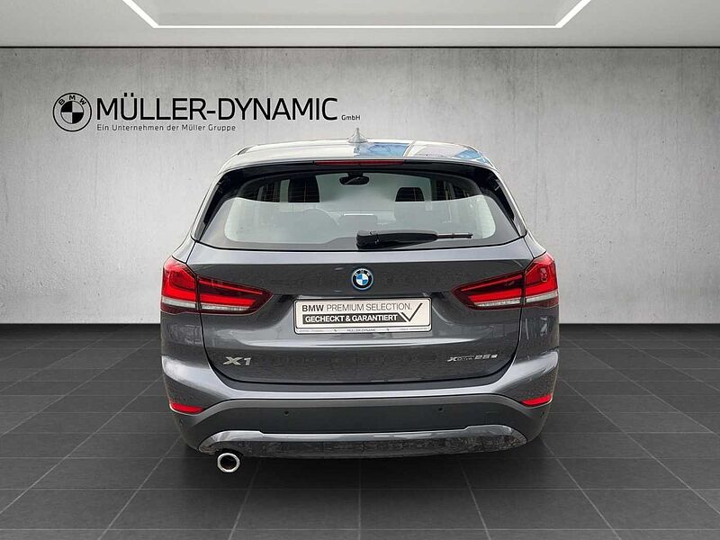 BMW X1 xDrive25e ADVANATGE LED HIFI PANO NAVI KOMFOR
