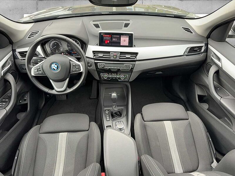 BMW X1 xDrive25e ADVANATGE LED HIFI PANO NAVI KOMFOR