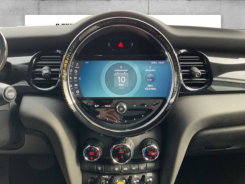 MINI COOPER SE CLASSIC TRIM NAVI TEMPOMAT PDC