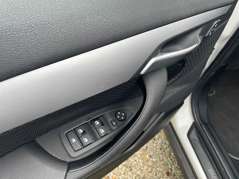 BMW X2 sDrive18i BUSINESS DAB NAVI SHZ