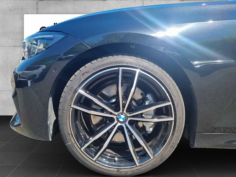 BMW 330 i xDrive TOURING M SPORT LASER PANO KOMFORTZU