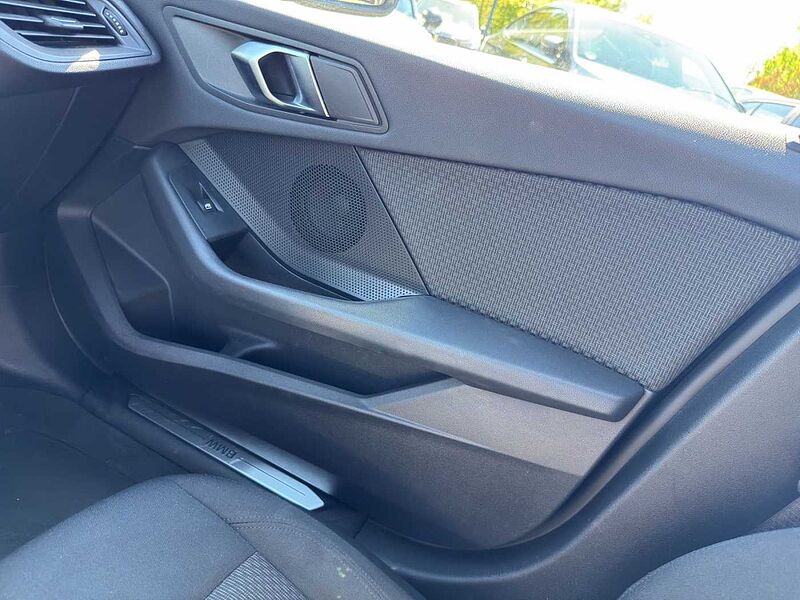 BMW 118 d ADVANATGE LED HIFI VIRT COCK PROF KOMFORTZU