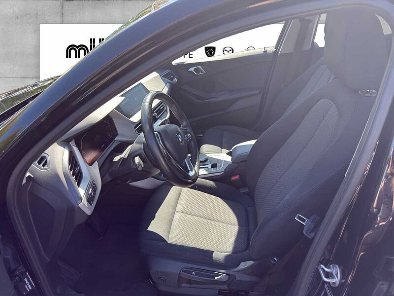 BMW 118 d ADVANATGE LED HIFI VIRT COCK PROF KOMFORTZU