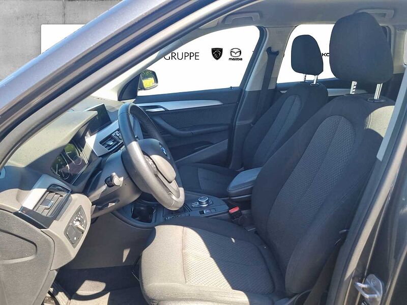 BMW X1 sDrive20i ADVANATGE LED AHK PDC NAVI TEMPOMAT