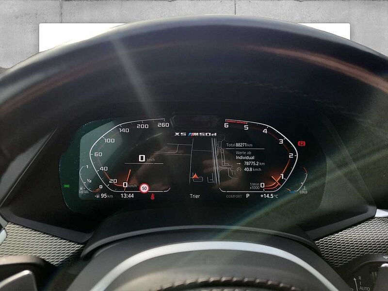 BMW X5 M50 d LASER HUD PANO HARMAN KARDON SOFT CLOSE