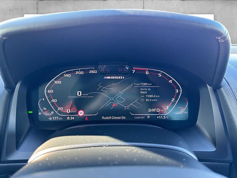 BMW M850 i xDrive Coupé