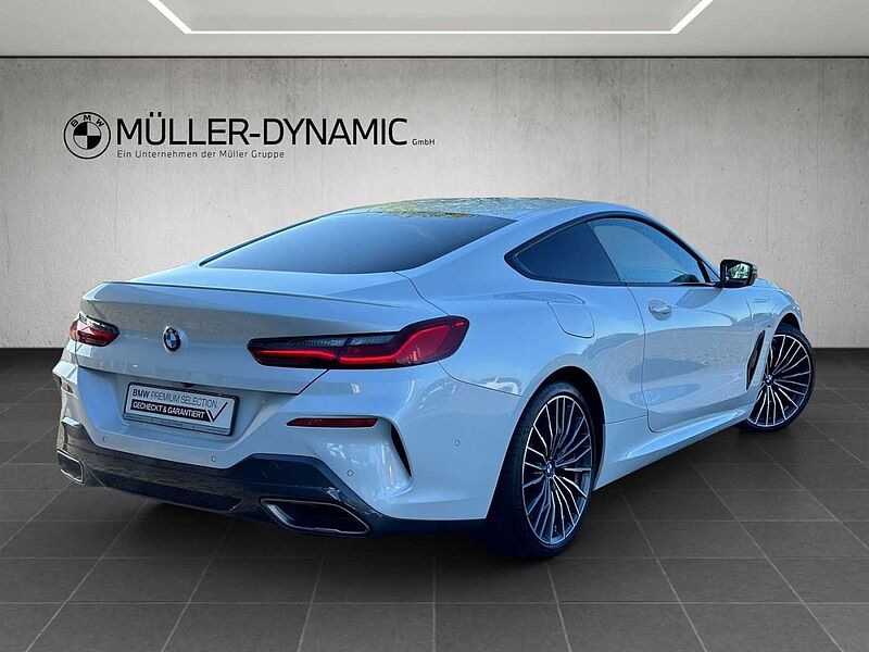 BMW M850 i xDrive Coupé