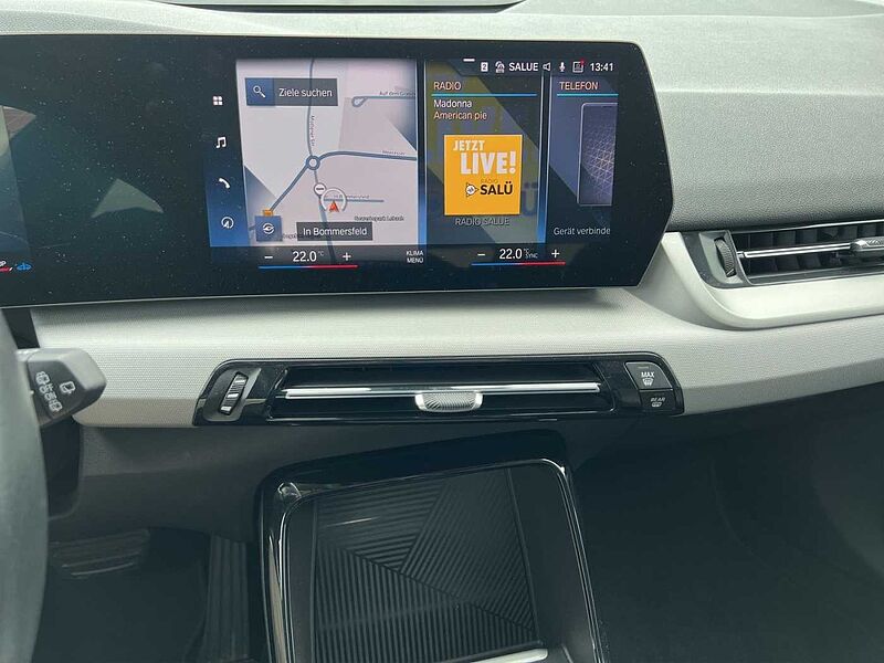 BMW 218 Active Tourer i Active Tourer DAB Parkassistent Shz