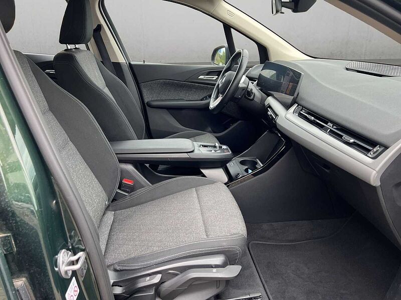 BMW 218 Active Tourer i Active Tourer DAB Parkassistent Shz