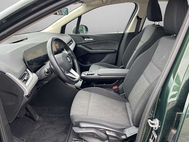 BMW 218 Active Tourer i Active Tourer DAB Parkassistent Shz