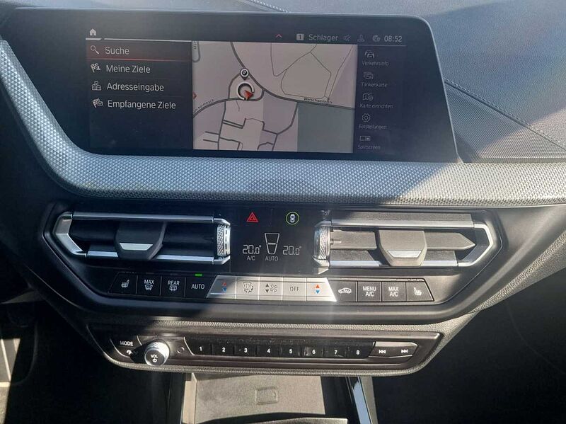 BMW 118 i SPORT LINE LED RÜCKFAHR KOMFORTZUG TEMPOMAT