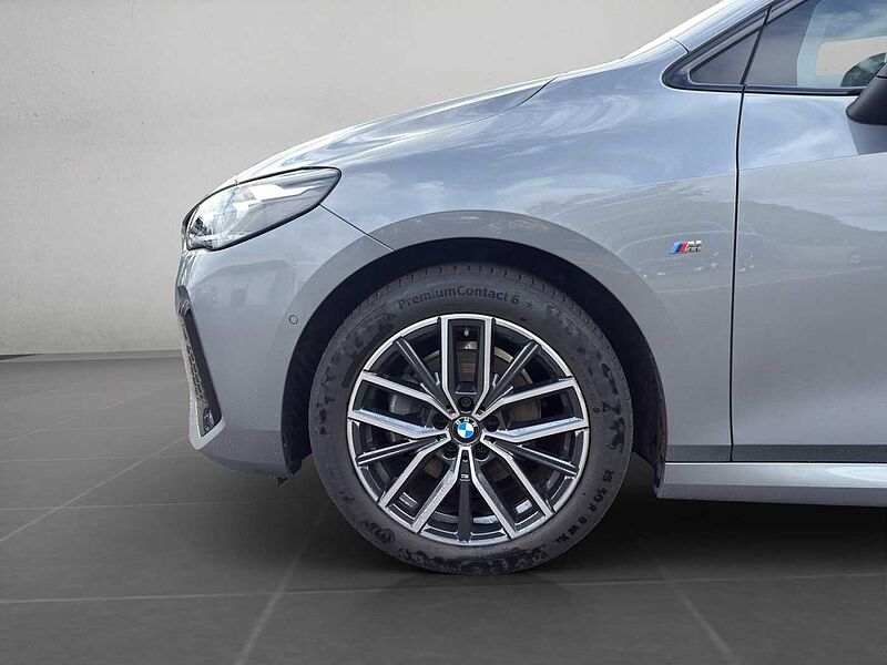 BMW 220 Active Tourer i M SPORT LED AHK RÜCKFAHR KOMFORTZUG SHZ DAB