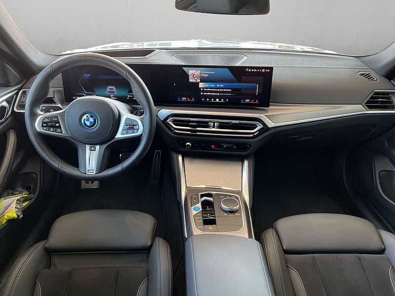 BMW i4 eDrive40 GRAN COUPÈ M SPORT AHK RÜCKFAHR KOMF