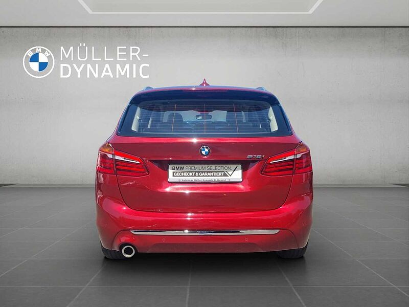 BMW 218 Active Tourer i LUXURY LINE LED PDC KLIMAAUTO SHZ NAVI