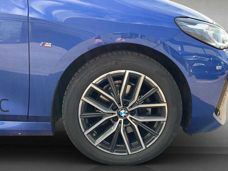 BMW 218 Active Tourer d ACTIVE TOURER M SPORT LED HARMAN KARDON RÜC