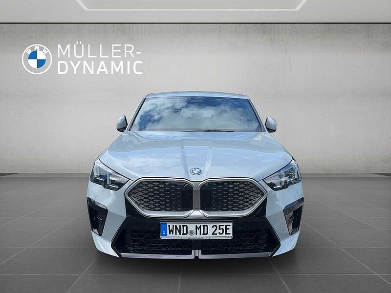 BMW iX2 M SPORT LED HUD 360°KAMERA HARMAN KARDON ICO