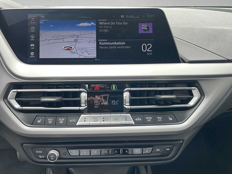 BMW 116 i ADVANTAGE LED PDC TEMPOMAT WLAN SHZ